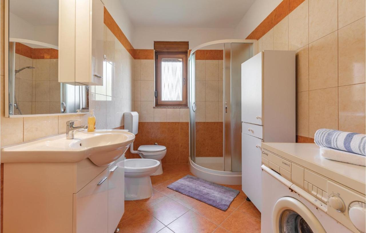 Awesome Apartment In Pula With Wifi 외부 사진
