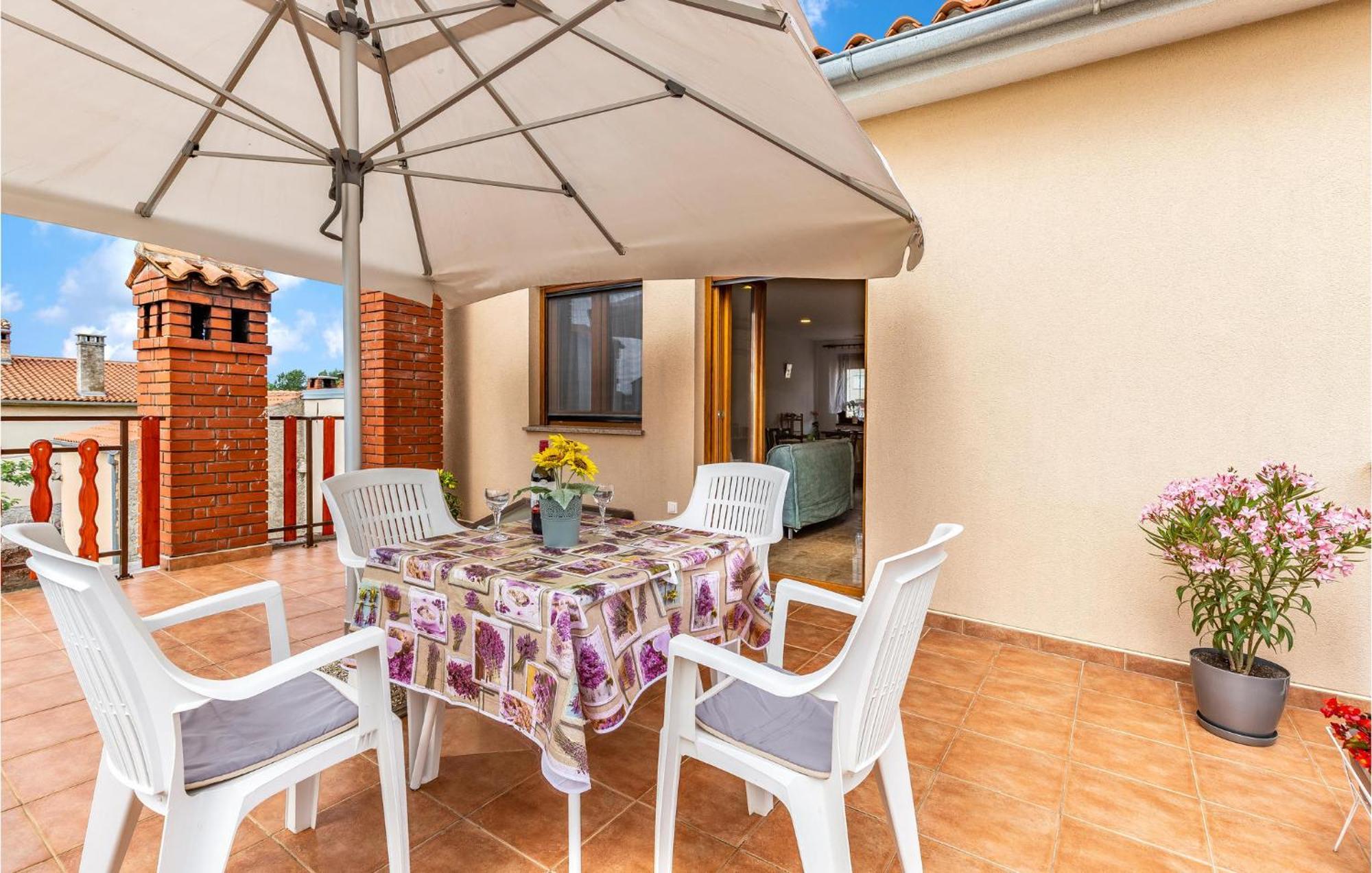 Awesome Apartment In Pula With Wifi 외부 사진